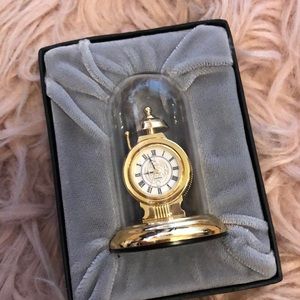 Bulova miniature clock